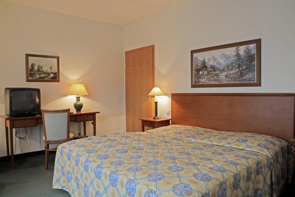 Parkhotel Oybin Екстер'єр фото